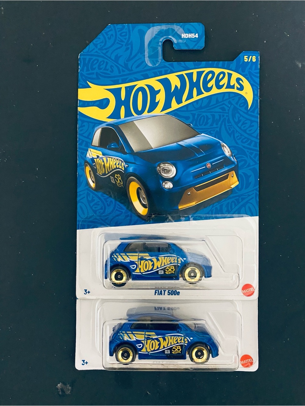 Hot Wheels Fiat 500e Toy Car - Blue & Yellow gold plate bottom